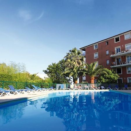 Residence 4 Etoiles Port Marine Сент-Максим Экстерьер фото